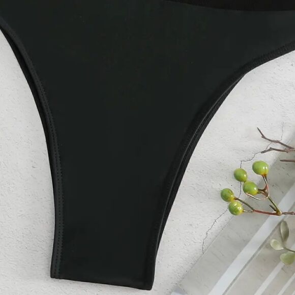 Elegant Black One Shoulder Swimsuit with Contrast Mesh High Elasticity - Picture 11 of 16